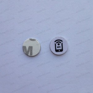 Etiquetas RFID pequeño de Material impermeable de PVC duro de 13mm de diámetro - Etiqueta RFID duro del NFC