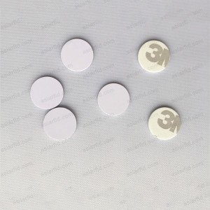 Průměr 13mm malé velikosti PVC materiál NTAG213 NFC RFID Tag s lepidlem - Tvrdá RFID Tag NFC