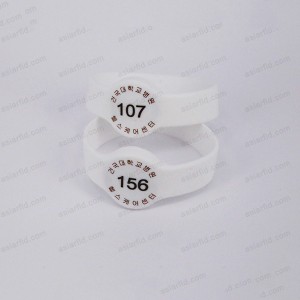 Silicone NFC Bracelet NTAG213 NFC Wristband for NFC Application - Silicone RFID wristband