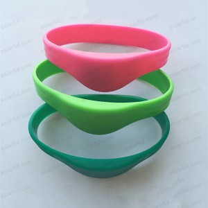 Silicone Material HF 14443A Original 1K MF S50 RFID Wristband for Security Access Control - Silicone RFID wristband