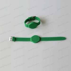 Silicone bande réglable avec groupe metal Hasp 888 octets NTAG216 NFC Watch - Bracelet de silicone RFID